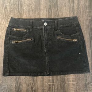 Black jeans/velvet black mini skirt